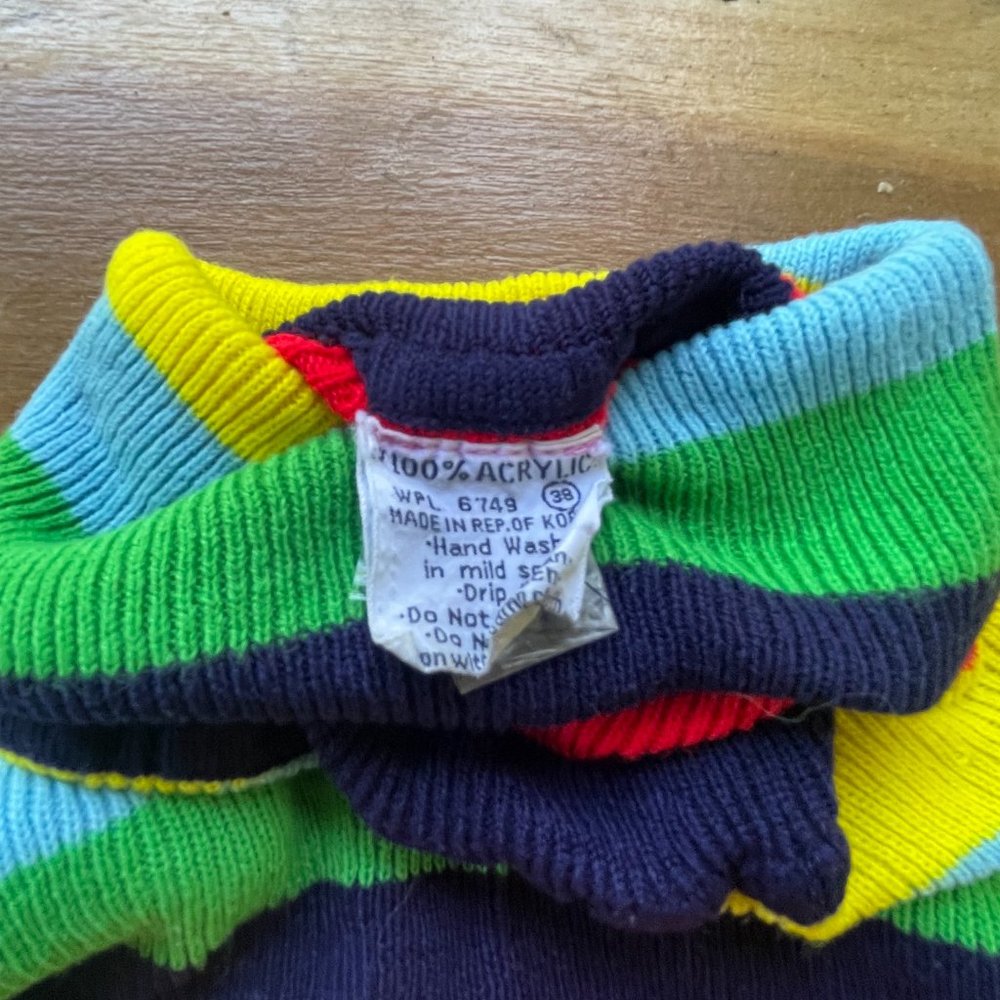 Vintage 1970s Tight Turtleneck Sweater 100% Acrylic Knit Rainbow Striped 38 - Picture 5 of 6